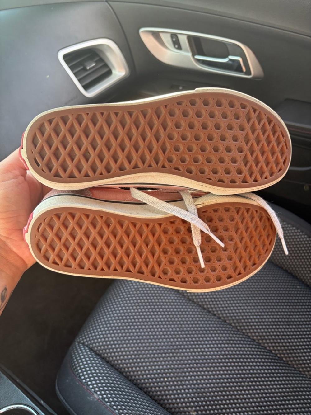 Pink vans - Picture 2 of 3
